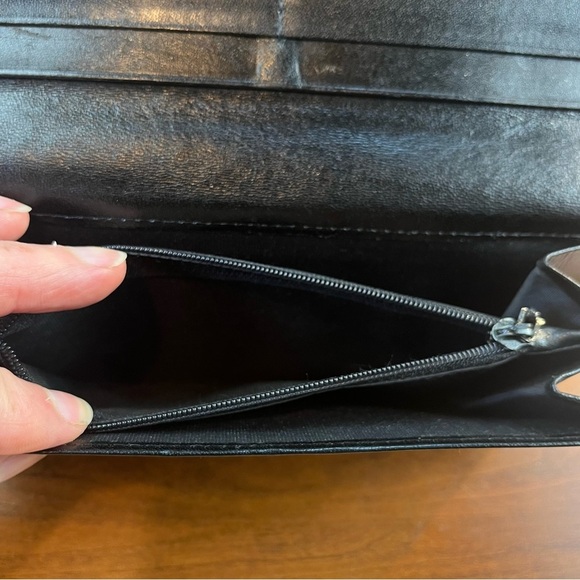 Vintage Michel Klein Black Leather Wallet Card Slots Zip Pouch Bill Fold - Picture 6 of 16